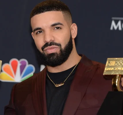 Court gives Drake access to Kendrick's contracts