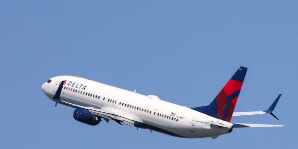 Delta airlines employee stole an iPad left on plane by child and used it to upload explicit videos of himself, suit claims