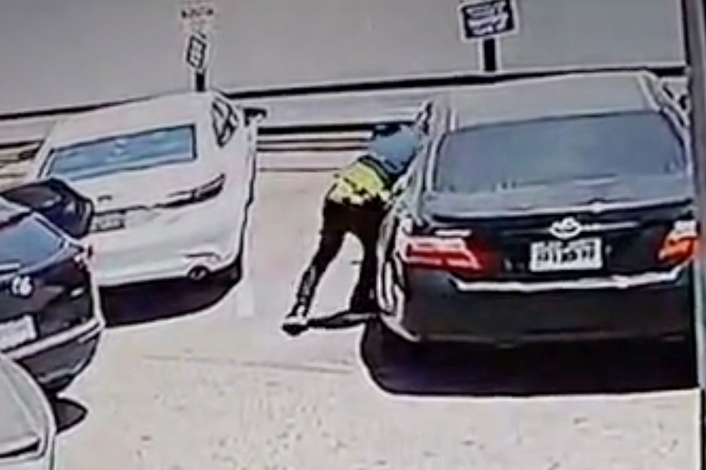 Police warn of the dangers of ‘bank jugging,’ when thieves follow people who make withdrawals from the bank and subsequently rob them, as occurred during a July incident in Los Angeles
