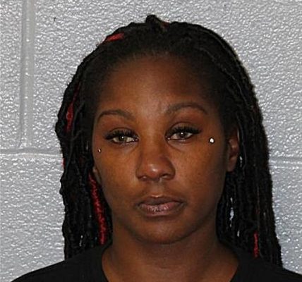“Charlotte Mom Fires Gun to Stop Son’s Fight—Terrified Children Scatter at Back-to-School Event”