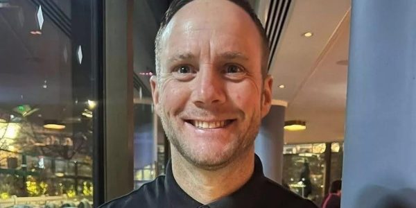 Devoted Father’s Tragic Fall at Oasis Concert Leaves Family Heartbroken