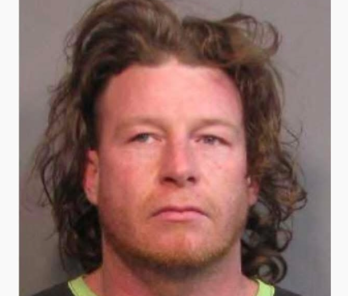 Shreveport, La.: Law Enforcement Conducts Manhunt for Felony Suspect in Walker Road Bert Kouns Area