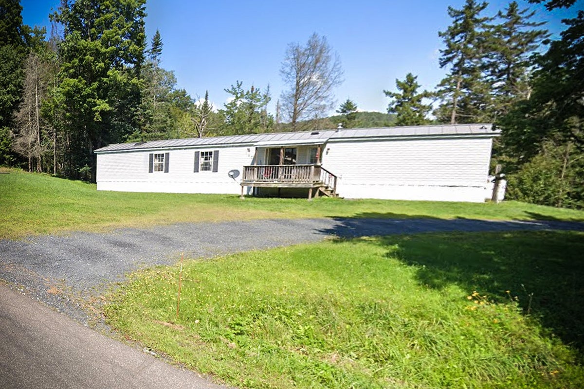 A Vermont man’s death was ruled as suicide. Now, his case will be reopened after his daughter claimed cops botched the investigation
