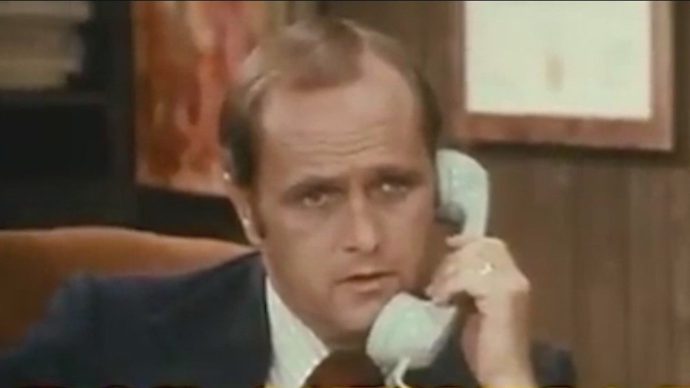 Chicago honors Bob Newhart with street renaming