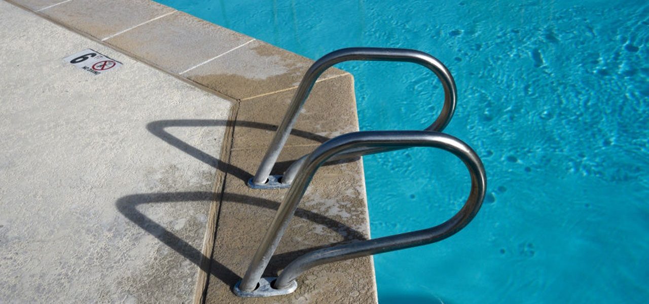 Man charged with pushing park manager into Glen Ellyn pool during rowdy scene