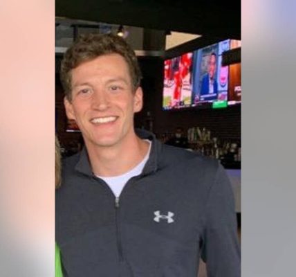 Andrew Mcauliff: Illinois man went missing in August, police seek public's help