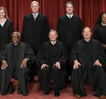 Federal judges anonymously criticize Supreme Court for overturning decisions with emergency rulings