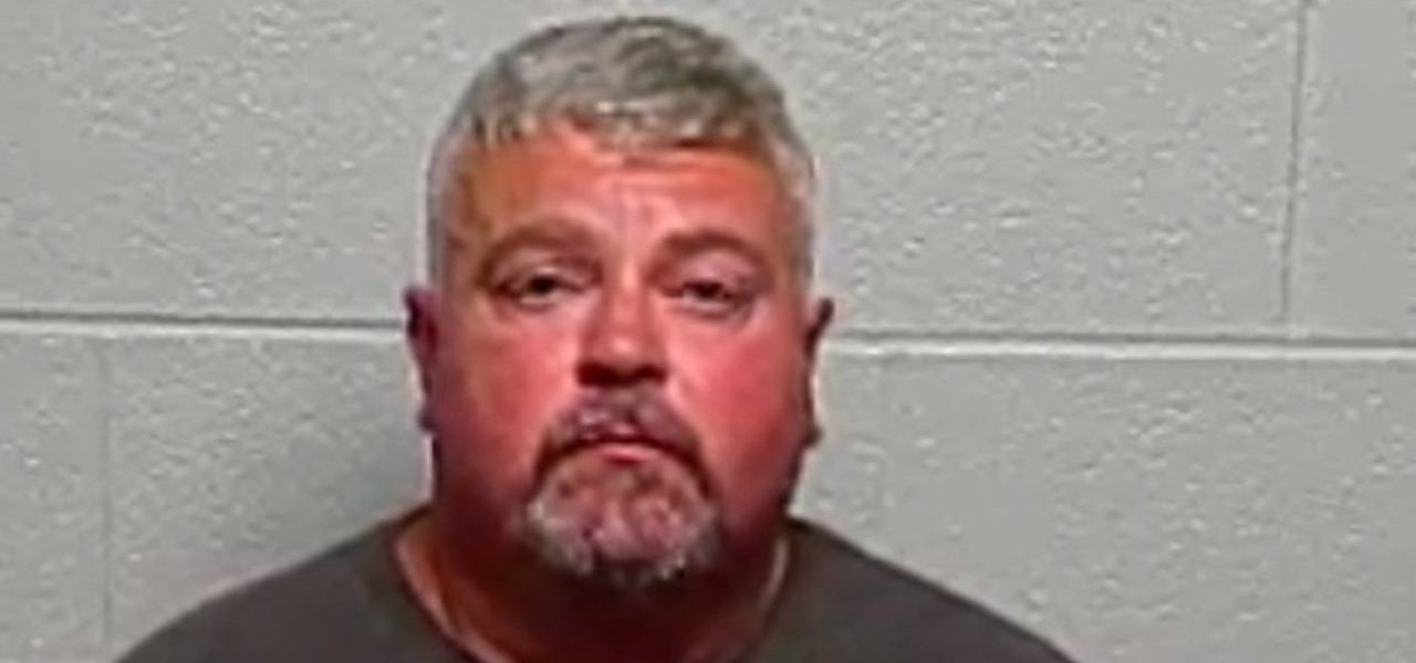 Illinois man charged with DUI after crash, leaving behind passenger, police say