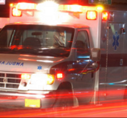 Chicago crash leaves 1 woman dead on Near West Side, police say