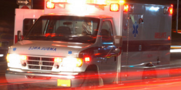 Chicago crash leaves 1 woman dead on Near West Side, police say