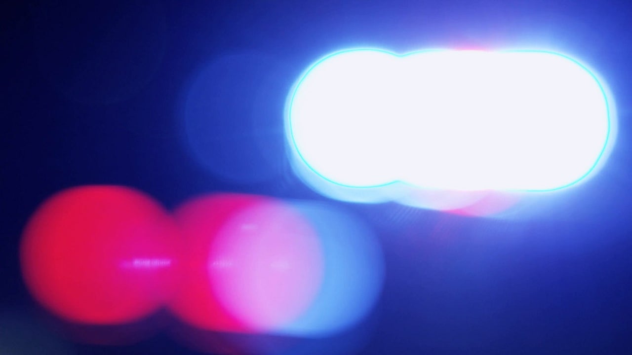 16-year-old and woman shot on Chicago’s South Side; boy in critical condition