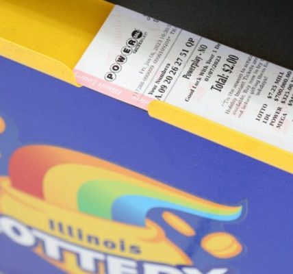 No jackpot? No problem. Illinois Lottery players still cash in on big wins