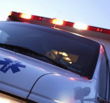 Man killed when driver crashes into SUV on Chicago's West Side, police say