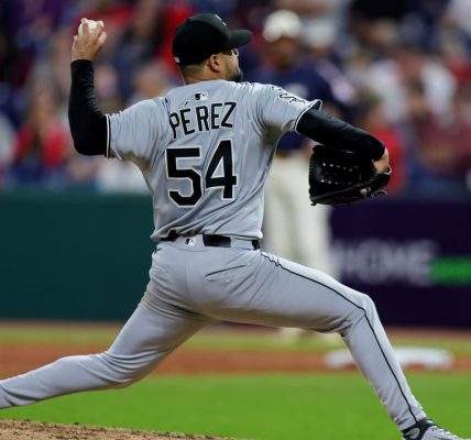 Tanner Bibee throws a two-hitter as the Guardians beat the White Sox 4-0