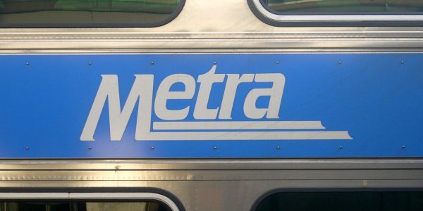 Metra Electric train hits pedestrian in Chicago, major delays expected