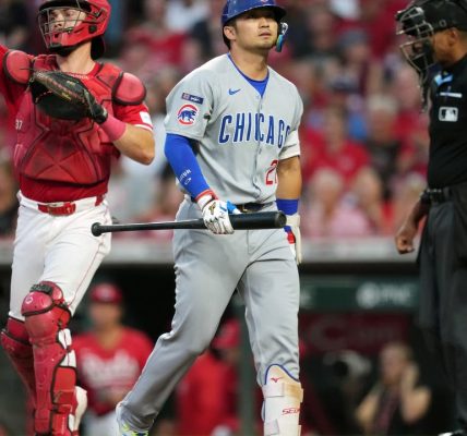 Hunter Greene tosses first career complete game as wild-card chasing Reds blank Cubs 1-0