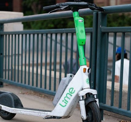Police seek man on Lime scooter accused of groping women on Chicago’s West Side