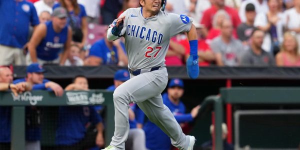 Spencer Steer hits 2 of the Reds’ 5 homers in a 7-4 win over the Cubs