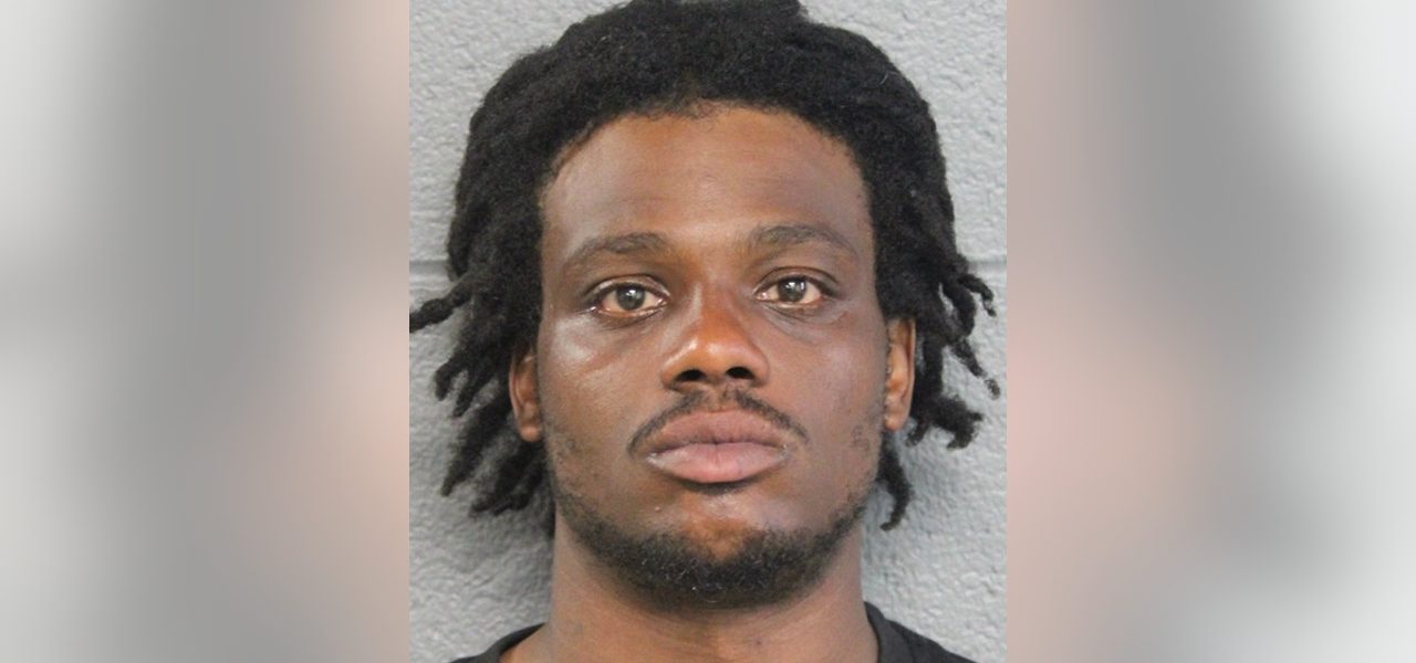 Man charged after two stabbings in North Lawndale: police