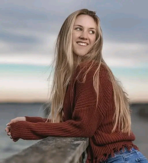 Taunton, MA: Savannah Ellis Passes Away in Fiery Crash, Community Mourns Beloved Teen Graduate
