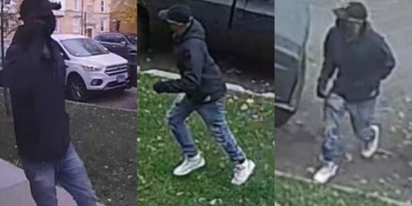 Chicago man who robbed US postal worker while on pre-trial release sentenced