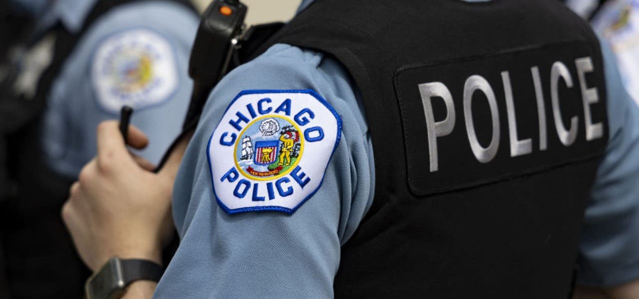 Chicago police officer indicted in alleged gun smuggling scheme