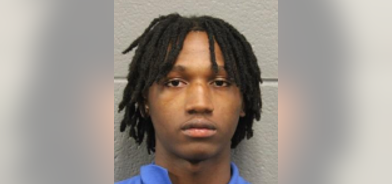 Chicago teen charged in armed robberies of 3 men, police say