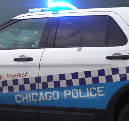 Chicago crime: 2 critically wounded in West Side shooting