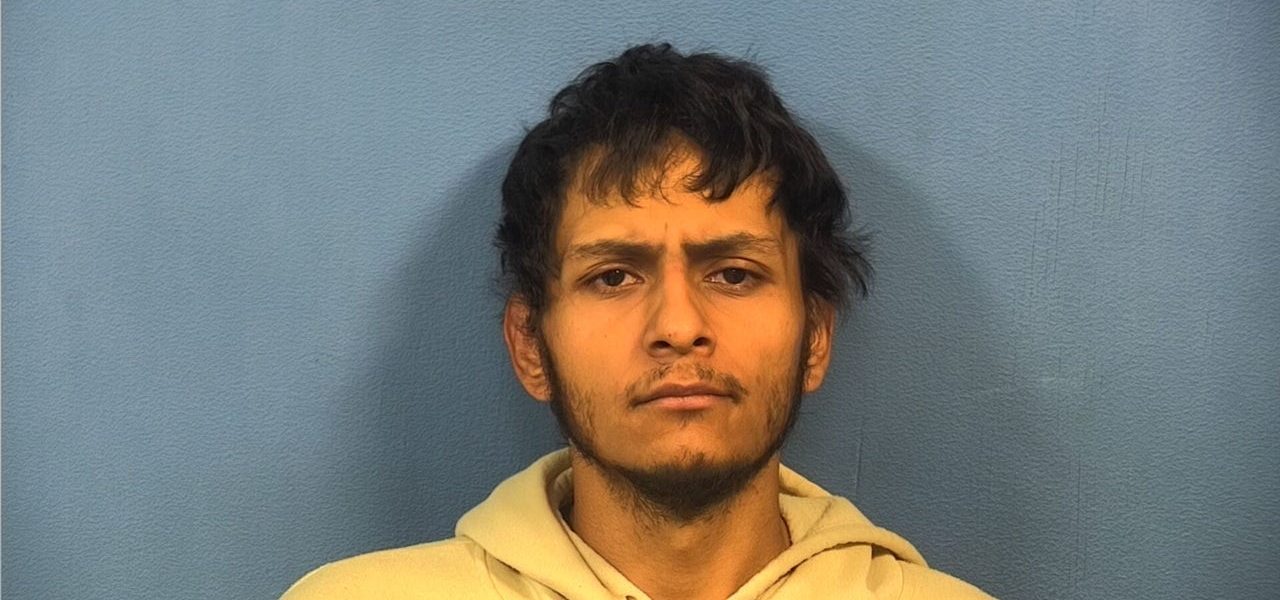 Man arrested for spray-painting anti-Trump, anti-Israel graffiti on Carol Stream police station, businesses