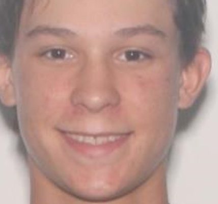 Florida teen accused of faking his own abduction and then shooting himself in the leg to cover it up