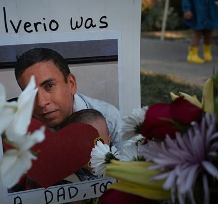 Illinois lawmakers want probe into Franklin Park fatal shooting