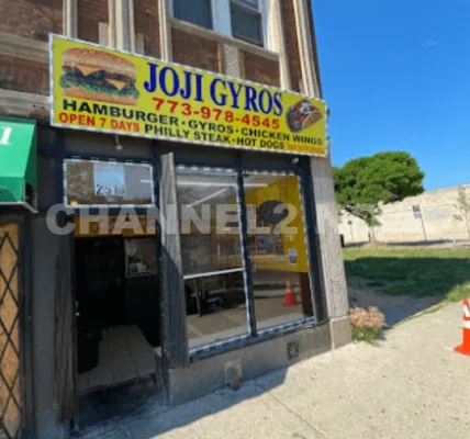 Chicago South Side restaurant shooting leaves 44-year-old man fatally wounded as suspects remain at large