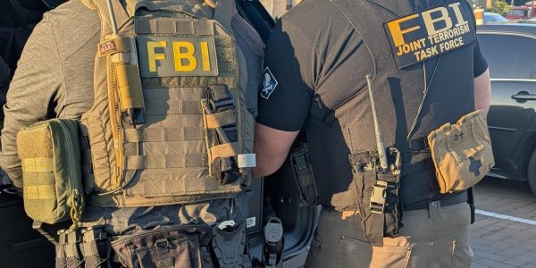 Suburban Chicago subject arrested for alleged threats against ICE agents, political figures