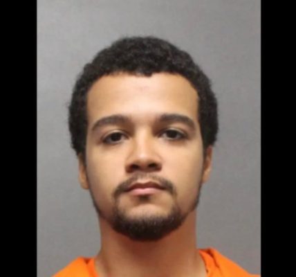 Ex-New Jersey cop jailed for hacking 5,000 college email accounts and posting nudes