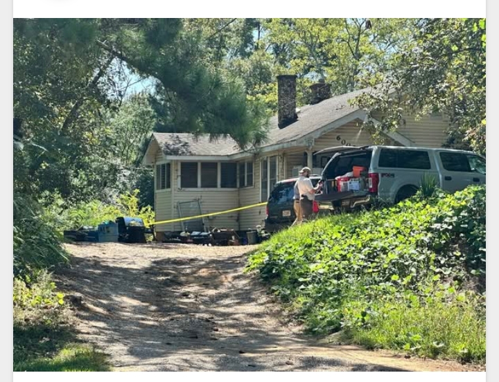Etowah County, Alabama James Timothy Thornton and Kelley Davis Thornton found deceased in Coats Bend home