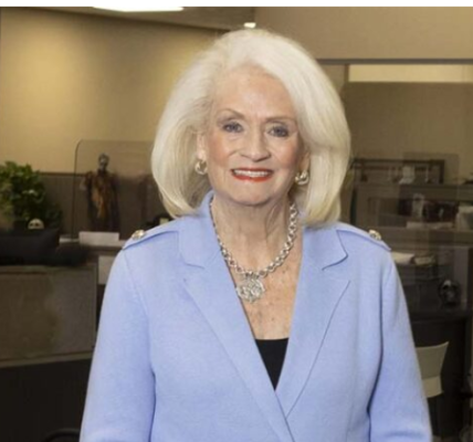 Jefferson County, Kentucky Clerk Bobbie Holsclaw passes away, family, colleagues, and community mourn heartfelt loss