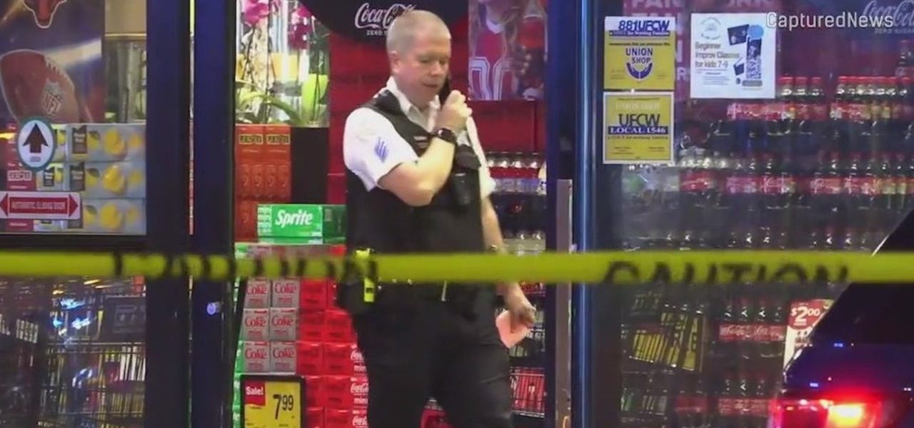 Girl, 17, shot outside Chicago Jewel-Osco