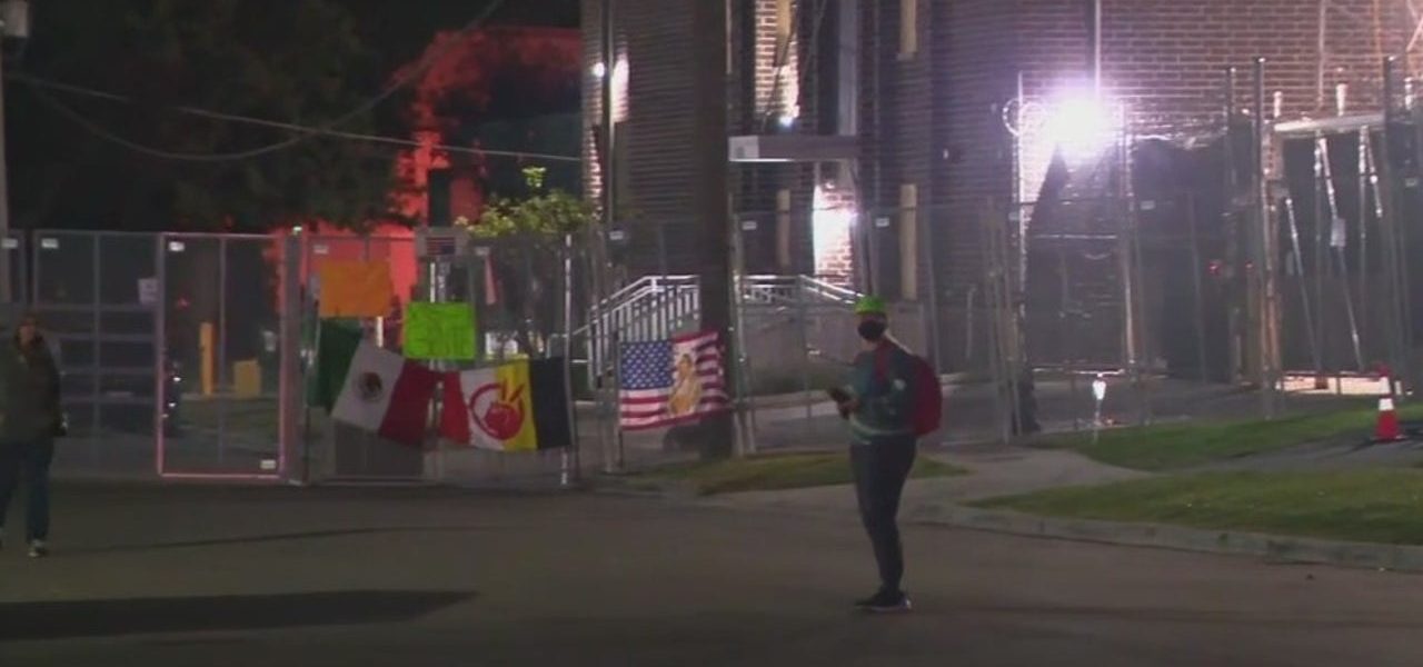 Broadview ICE protests enter fourth week as activists demand detainee release