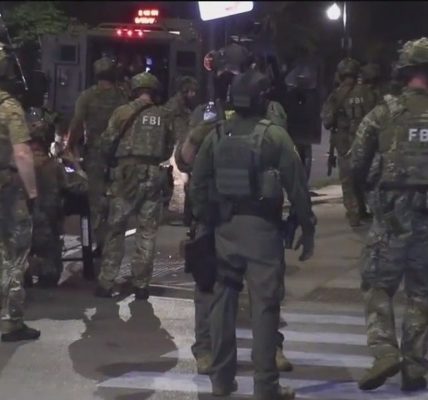 Immigration raid reported on Chicago's South Side amid troop deployment concerns