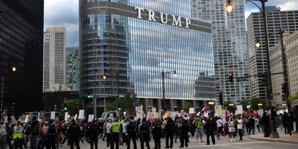 WATCH LIVE: Protesters gather in downtown Chicago against ICE