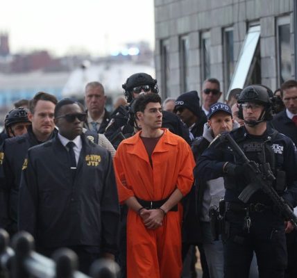 Luigi Mangione due in court amid double jeopardy fight in UnitedHealthcare CEO’s killing