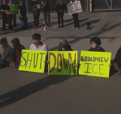 Protesters rally outside ICE processing center in Chicago suburb