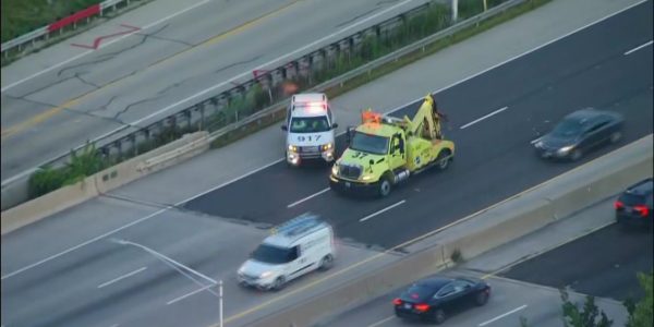 Pothole on Edens Expressway leaves drivers with flat tires, massive delays