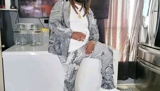 Carbondale, Illinois was struck by tragedy in the early hours of Thursday morning, as 38-year-old Daryl L. Norwood lost his life in a fiery crash that has left the community reeling.