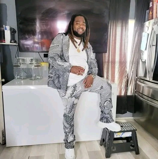 Carbondale, Illinois was struck by tragedy in the early hours of Thursday morning, as 38-year-old Daryl L. Norwood lost his life in a fiery crash that has left the community reeling.