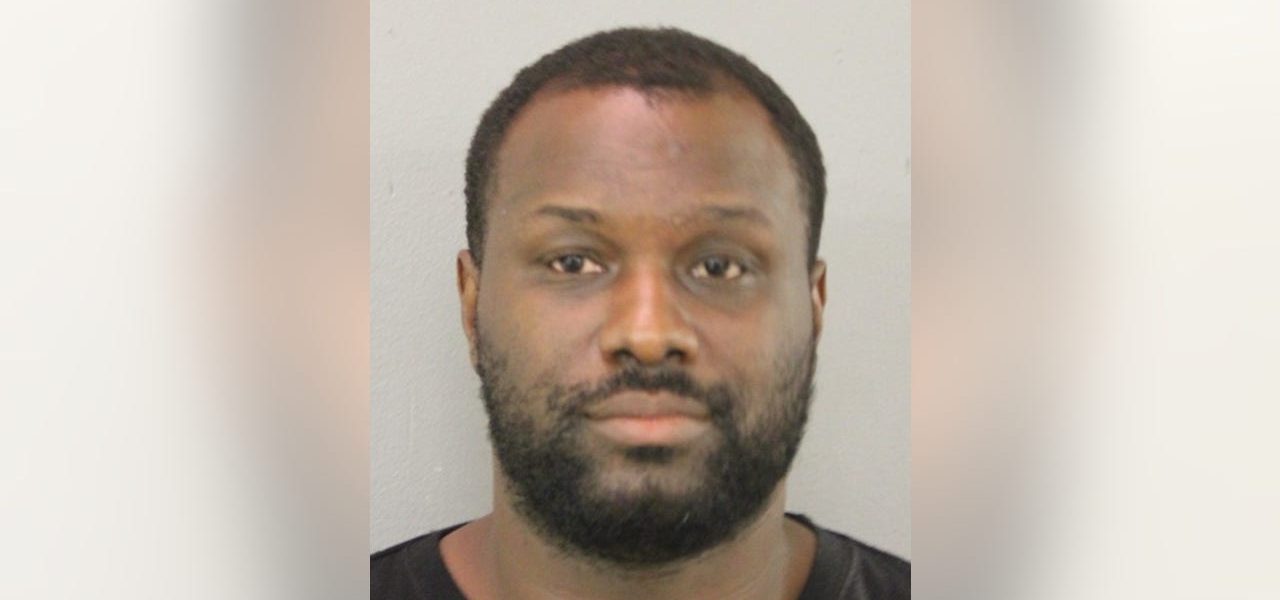 Illinois man charged with shooting man in groin inside South Side business