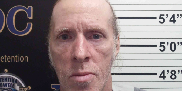 Kentucky man arrested after displaying ‘Halloween decorations’ of local officials being hanged