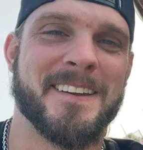 On Tuesday, October 7, 2025, tragedy struck in Van Meter, Iowa, when a 33-year-old man from Greenfield fell approximately 30 feet from a building under construction at the local school