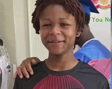 ST. LOUIS COUNTY, MO — A quiet Wednesday evening turned into unimaginable tragedy when gunfire erupted outside a neighborhood on Hobkirk Drive,