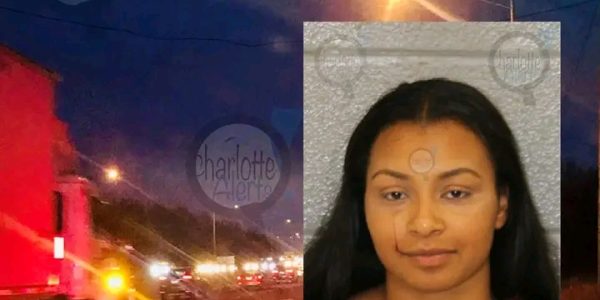 Charlotte, North Carolina – A woman was arrested after a violent fistfight with her mother on Interstate 77, leaving her crying tears of blood and prompting a police response in the early hours of September 20.